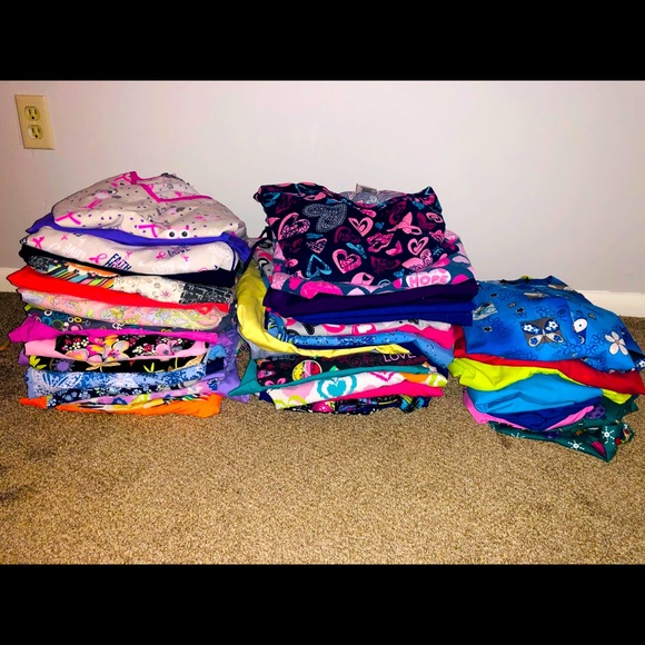 40 scrub outfits, 7 scrub jackets, random items